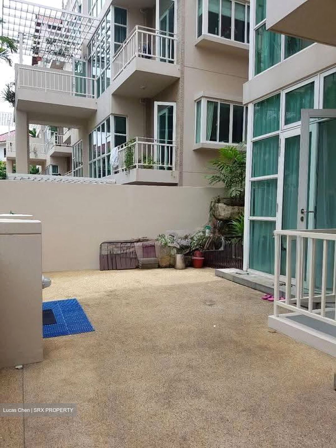 Country Park Condominium (D16), Condominium #638173251